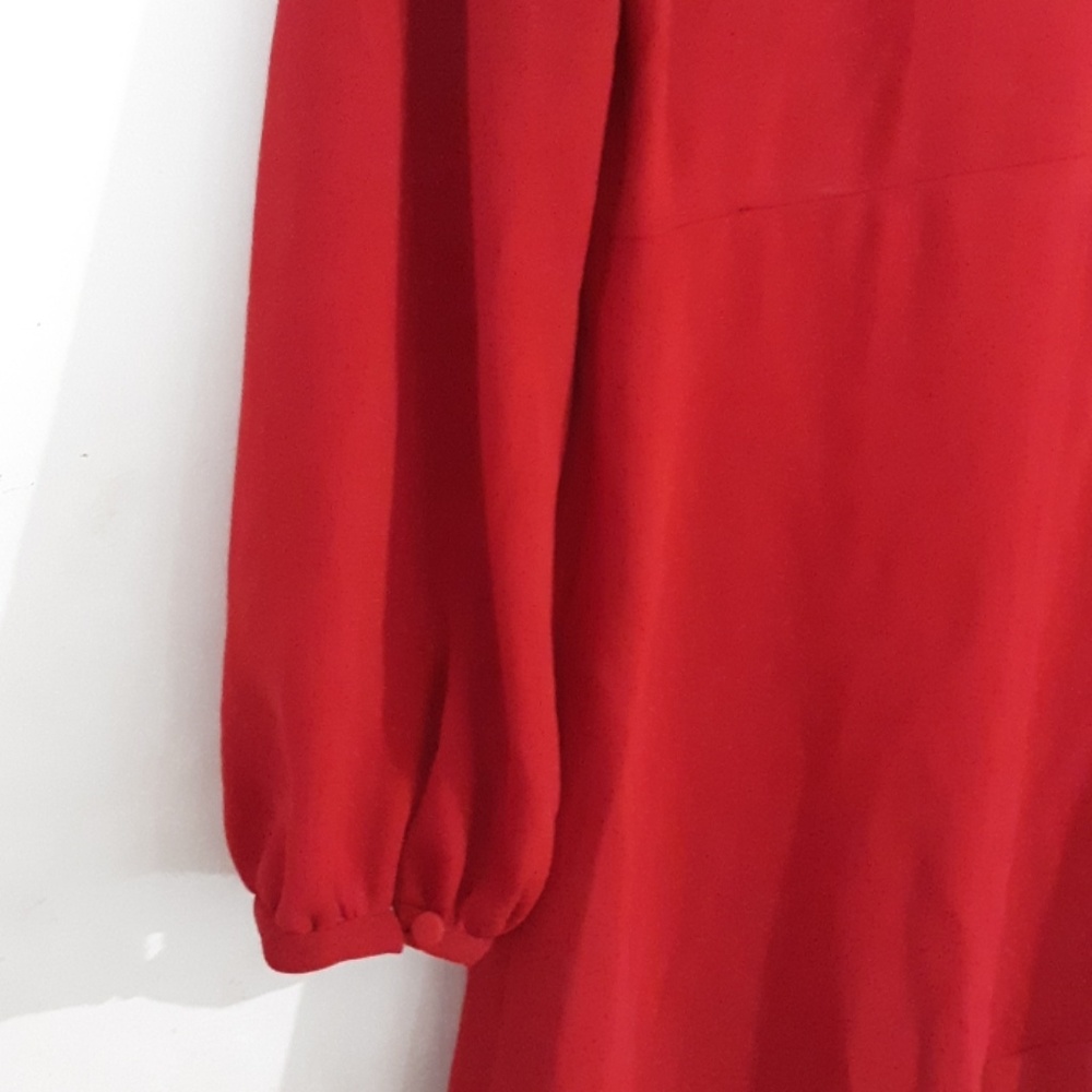 Dress - Picture 8 of 8